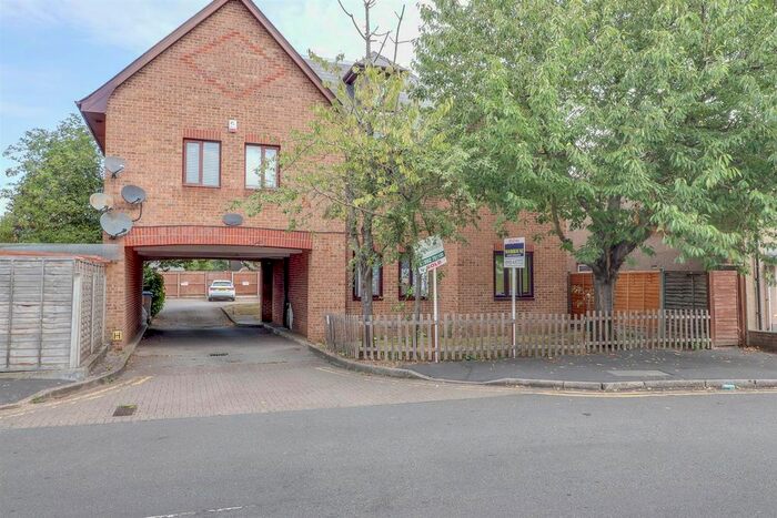 2 Bedroom Flat To Rent In Cecil Court, Cecil Road, Waltham Cross, Hertfordshire, EN8