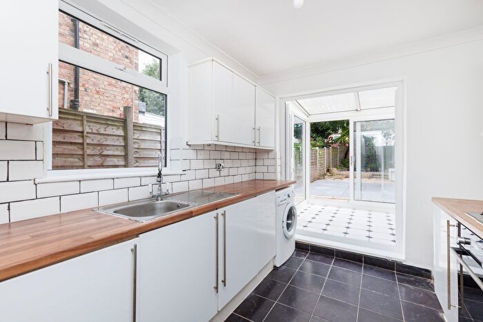 3 Bedroom Terraced House To Rent In Roberts Road, London, E17