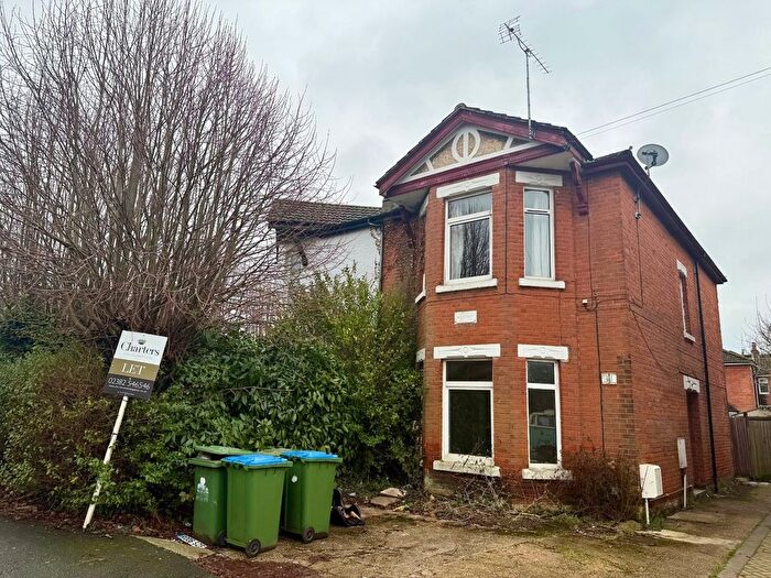 2 Bedroom Flat To Rent In Darwin Road, Shirley, Southampton, SO15