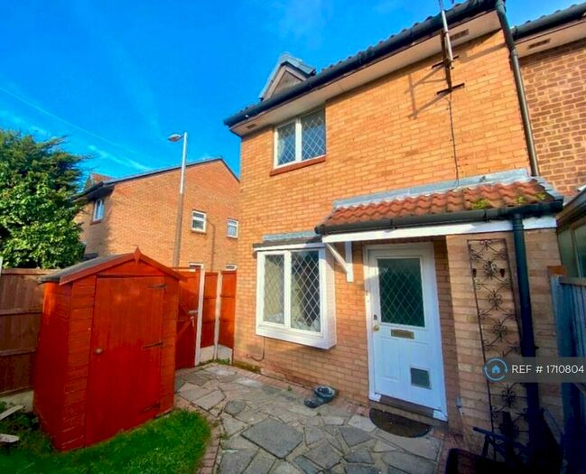 1 Bedroom Semi-Detached House To Rent In Juniper Way, Romford, RM3