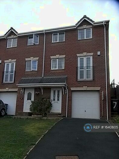 3 Bedroom Semi-Detached House To Rent In Foxen Croft, Barnsley, S71