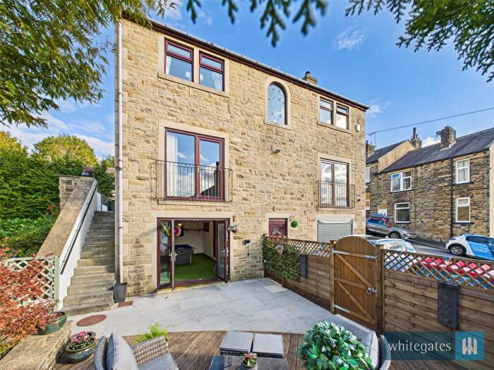 3 Bedroom Detached House For Sale In Portland Street, Haworth, Keighley, West Yorkshire, BD22
