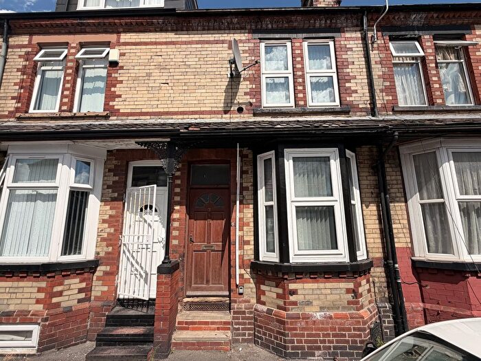 3 Bedroom Terraced House To Rent In Ashley Avenue, Leeds, West Yorkshire, LS9