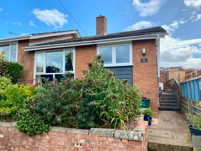 2 Bedroom Block Of Flats To Rent In The Marles, Exmouth, EX8