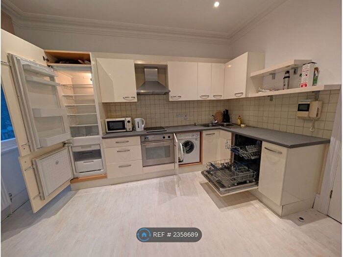 1 Bedroom Flat To Rent In Kensington Church Street, London, W8