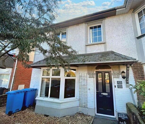 2 Bedroom Apartment For Sale In Sandbanks Road, Poole, BH14