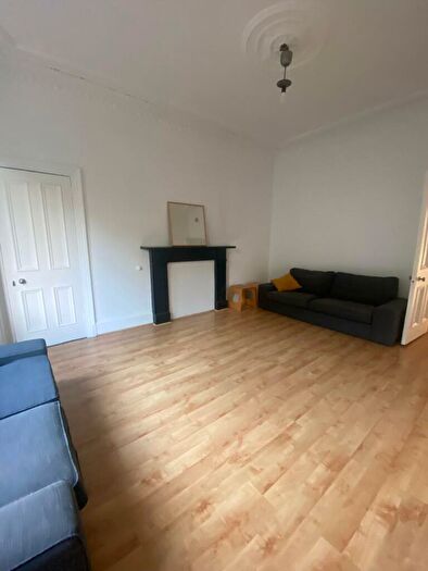 2 Bedroom Terraced House To Rent In Barrington Drive, Kelvinbridge, Glasgow, G4