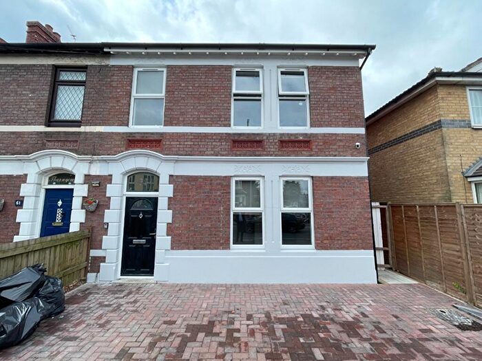 7 Bedroom Semi Detached House To Rent In Marsh Road (Company Let), LU3