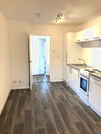 1 Bedroom Flat To Rent In Heyford Park, Camp Road, Bicester, Oxfordshire, OX25