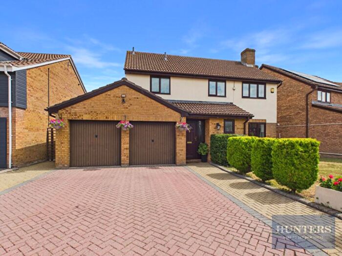 4 Bedroom Detached House For Sale In Chasely Crescent, Up Hatherley, Cheltenham, GL51