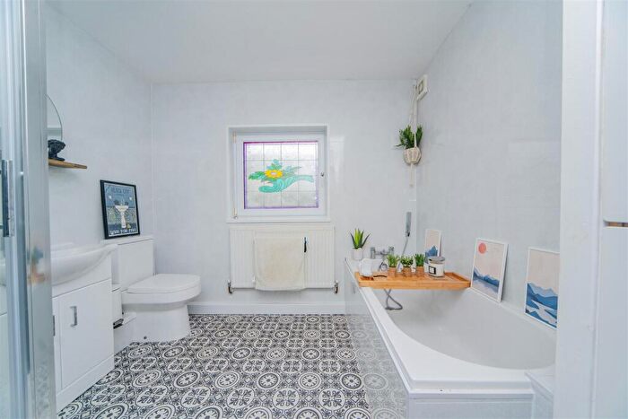 3 Bedroom Terraced House For Sale In Castle Street, Barry, CF62