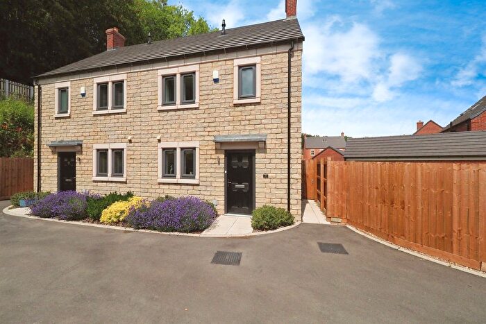 3 Bedroom Semi-Detached House For Sale In The Heights, Ambergate, DE56