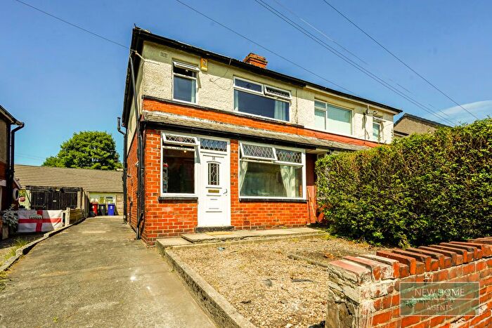 3 Bedroom Semi-detached House For Sale In Ebor Street, Burnley, BB10