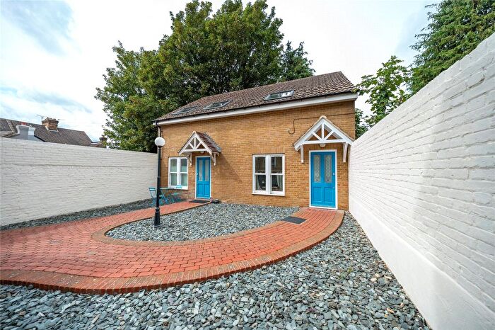2 Bedroom Flat To Rent In Hedley Street, Maidstone, ME14
