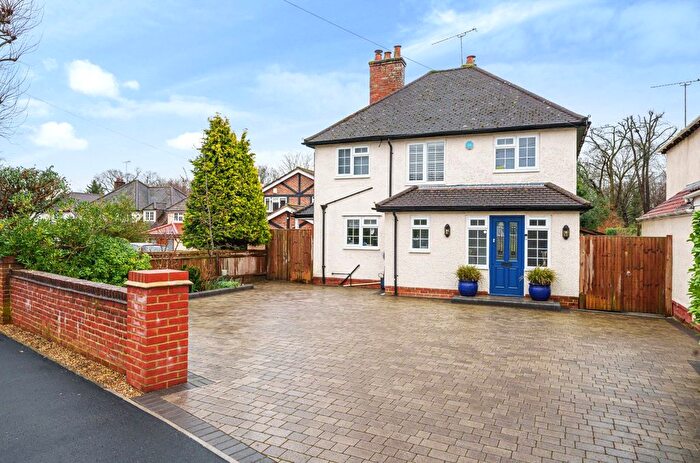 4 Bedroom Detached House To Rent In Bridgefield, Farnham, Surrey, GU9