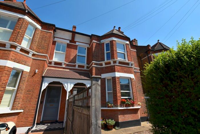 1 Bedroom Flat To Rent In Bevington Road, Beckenham, BR3