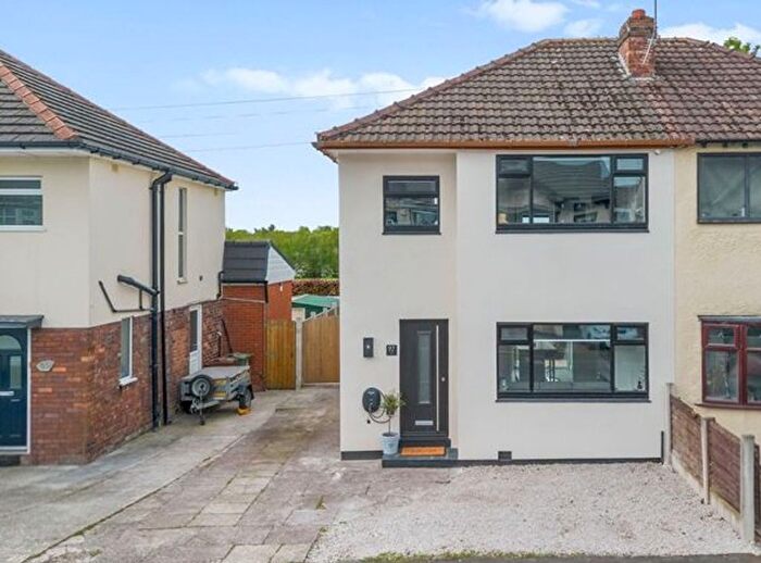 3 Bedroom Semi Detached House For Sale In Birley Street, Newton-Le-Willows, WA12
