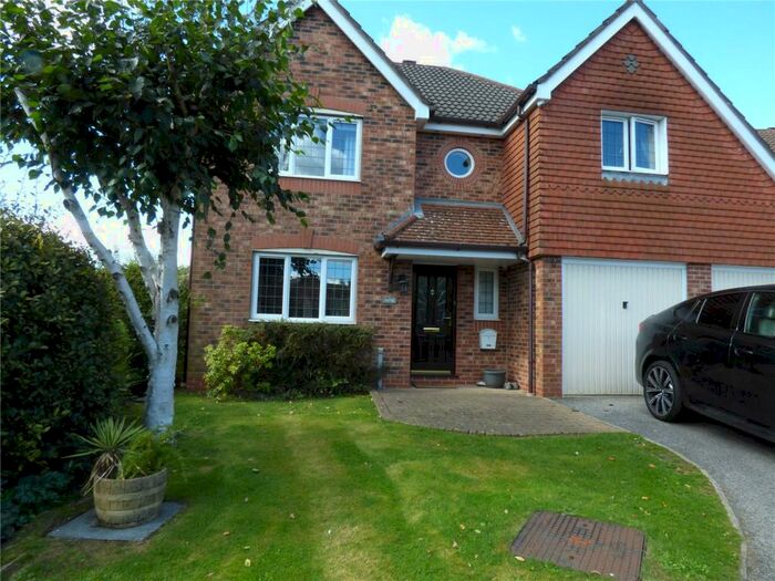 4 Bedroom Detached House To Rent In Claymere Avenue, Rochdale, OL11