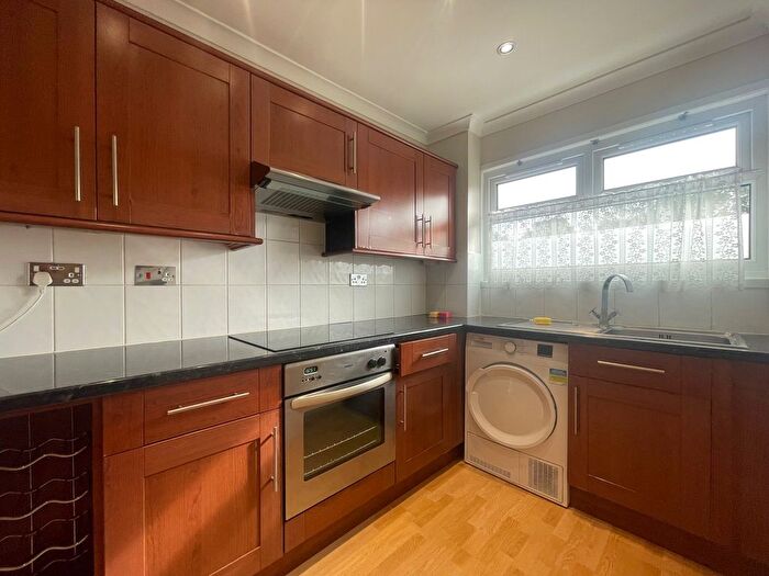 3 Bedroom Flat To Rent In Percy Bryant Road, Sunbury-On-Thames, TW16
