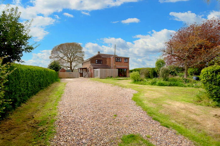 4 Bedroom Detached House For Sale In Eaudyke, Friskney, Boston, PE22