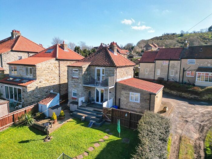 4 Bedroom Detached House For Sale In Eskdale Close, Sleights, YO22