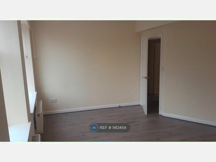 1 Bedroom Flat To Rent In Aylmer Road, London, N2