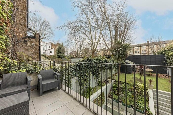 Studio To Rent In Gwendwr Road, London, W14