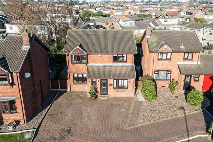 4 Bedroom Detached House For Sale In Holgate Road, Pontefract, WF8