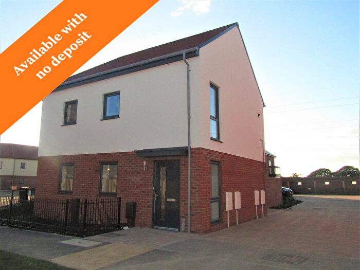 2 Bedroom Flat To Rent In Beulah Court, Waterlooville, Hampshire, PO7