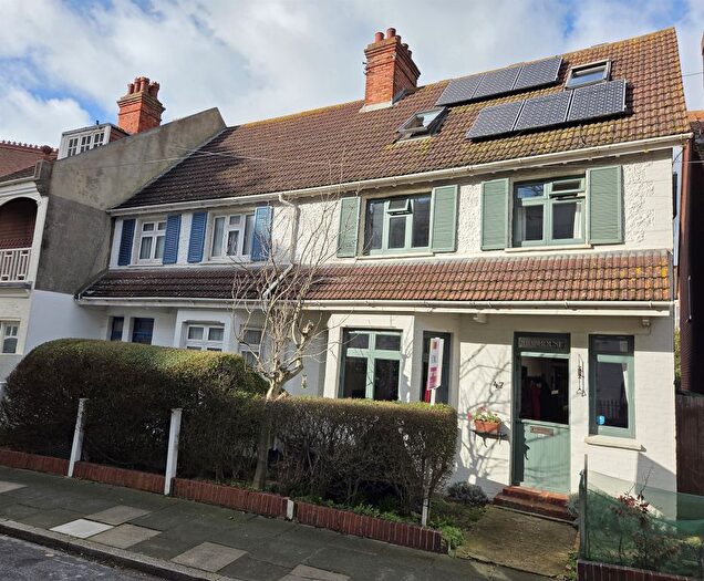 4 Bedroom Semi-Detached House For Sale In Arundel Street, Brighton, BN2