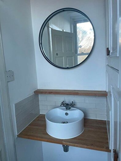 Studio To Rent In Main Street Davidsons Mains, Edinburgh, EH4