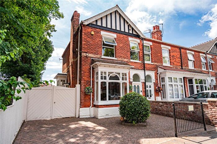4 Bedroom End Of Terrace House For Sale In Sackville Street, Grimsby, Lincolnshire, DN34