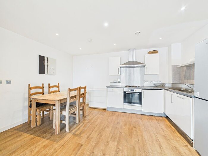 2 Bedroom Flat To Rent In The Reach, Leeds Street, L3