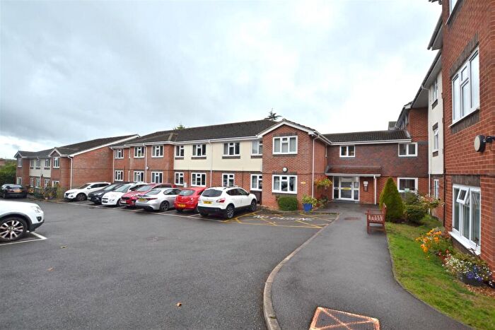 1 Bedroom Apartment For Sale In Clare Court, Clarence Road, Fleet, GU51