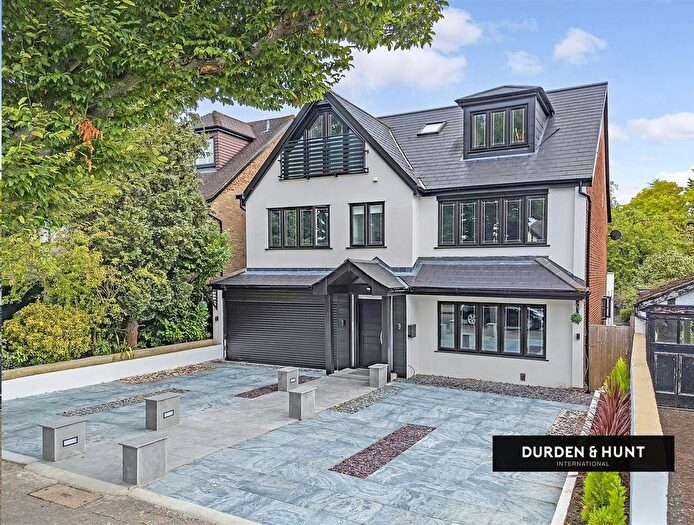 7 Bedroom Detached House For Sale In Malford Grove, London, E18