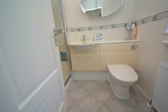 2 Bedroom Detached Bungalow For Sale In Andrew Lundie Place, Galston, KA4