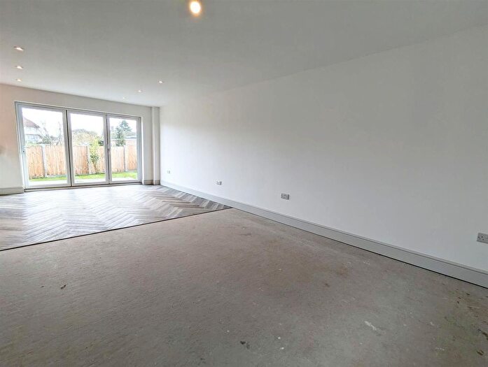 4 Bedroom Detached House For Sale In Victoria Avenue, Shanklin, PO37