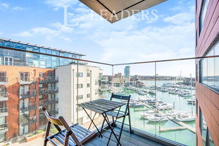 2 Bedroom Flat To Rent In The Hawkins Tower, Ocean Village, SO14