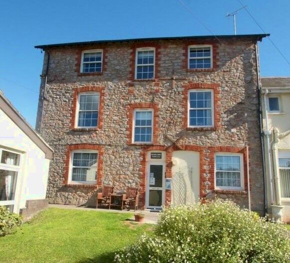 2 Bedroom Flat To Rent In Jurys Corner Close, Kingskerswell, Newton Abbot, TQ12