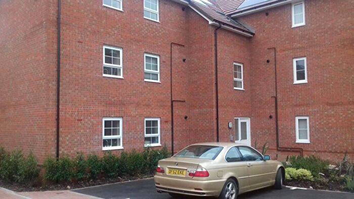 2 Bedroom Flat To Rent In Tawny Grove, Coventry, CV4