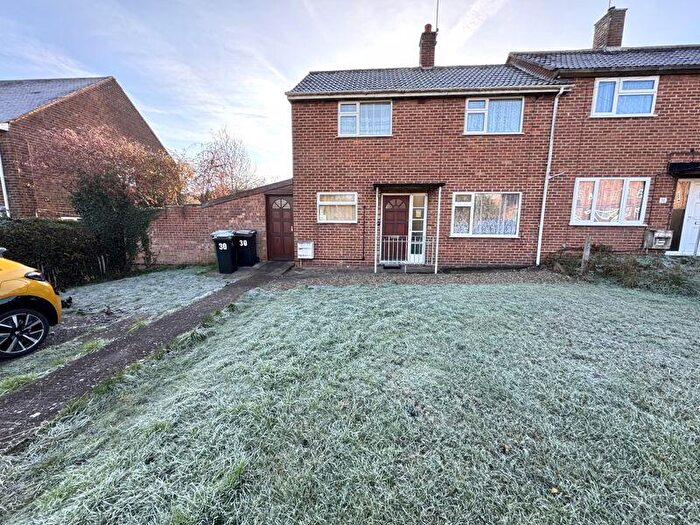 2 Bedroom End Of Terrace House For Sale In Franklin Road, Nuneaton, CV11