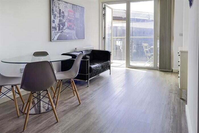 1 Bedroom Flat To Rent In Wandle Road, Croydon, CR0