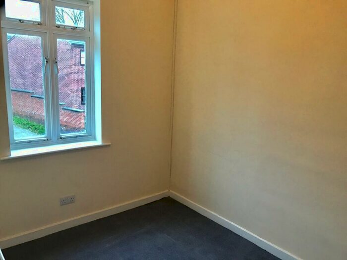 1 Bedroom Flat To Rent In Lincoln Street, Basford, NG6