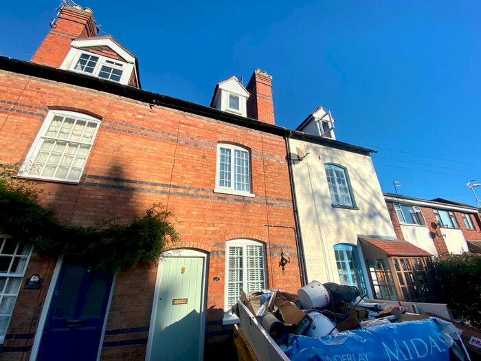 4 Bedroom Terraced House To Rent In Mill End, Kenilworth, CV8