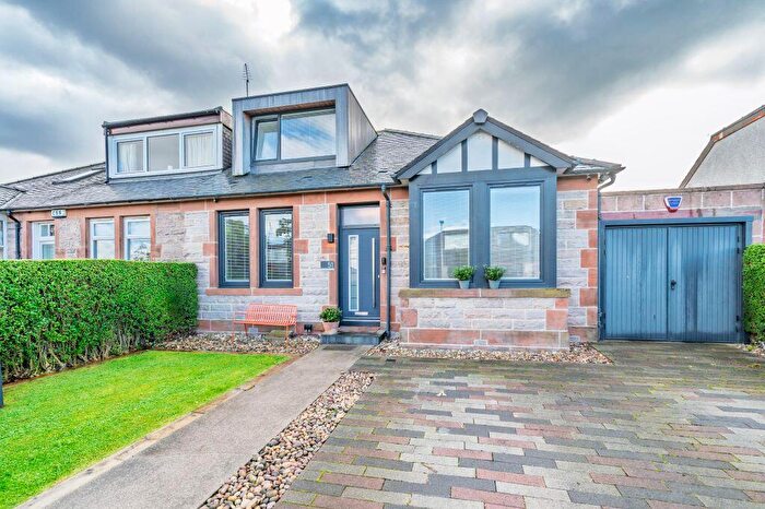 4 Bedroom Semi-Detached Bungalow For Sale In Columba Road, Blackhall, Edinburgh, EH4