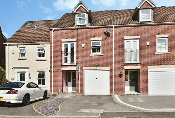 4 Bedroom Town House For Sale In Maryport Drive, Altrincham, WA15