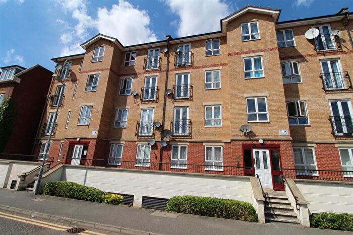 1 Bedroom Flat To Rent In Grove Road, Luton, LU1