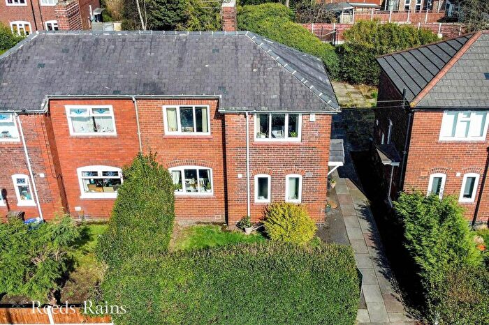 3 Bedroom Semi-Detached House For Sale In Floyd Avenue, Manchester, Greater Manchester, M21