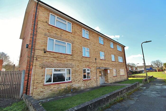 3 Bedroom Flat To Rent In Sharps Road, Havant, PO9