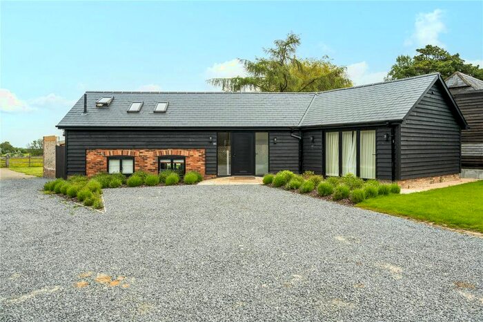 3 Bedroom Detached Bungalow For Sale In Hodsoll Street, Sevenoaks, TN15